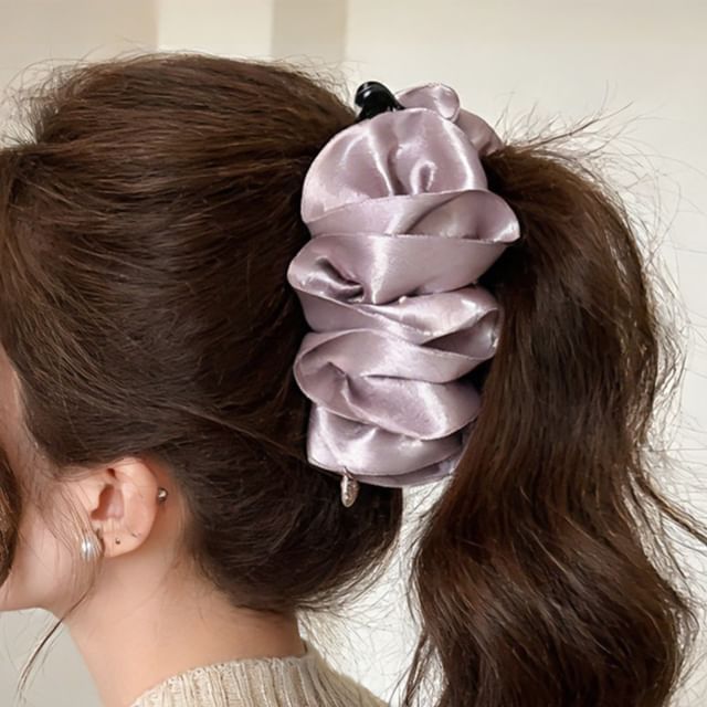 moliveny-Plain Ruffle Fabric Hair Clip