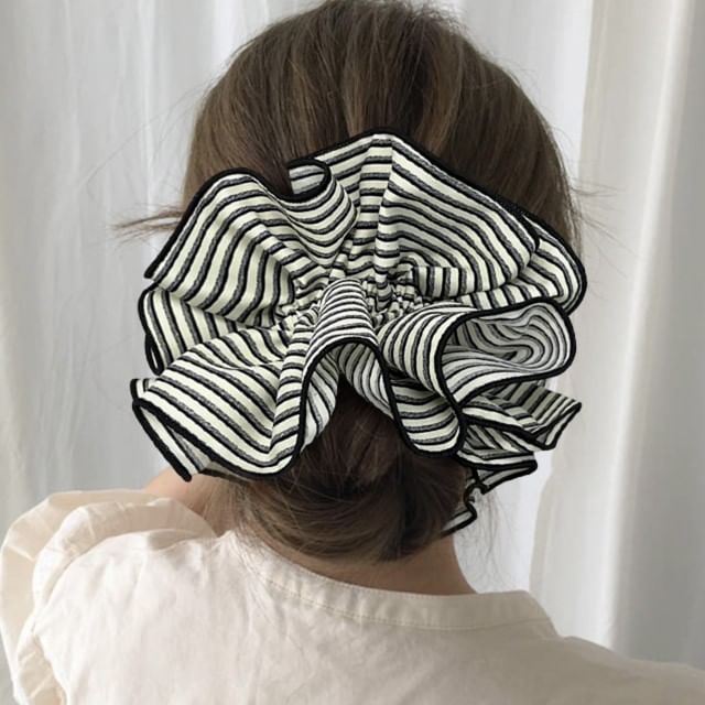 moliveny-Striped Fabric Scrunchie