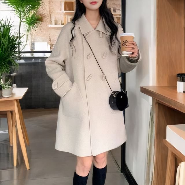 Moon City-Collared Plain Toggle Coat