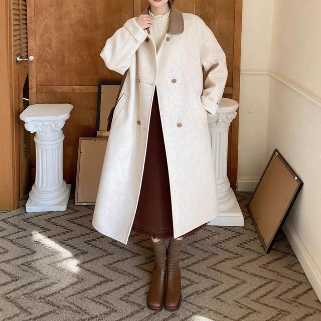 Moon City-Contrast Collar Double-Breasted Long Coat