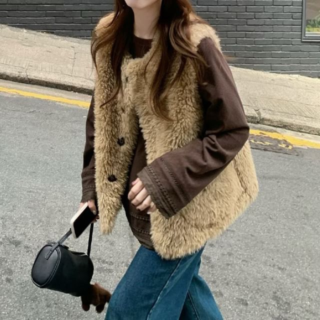 Moon City-Faux Fur Button-Up Vest
