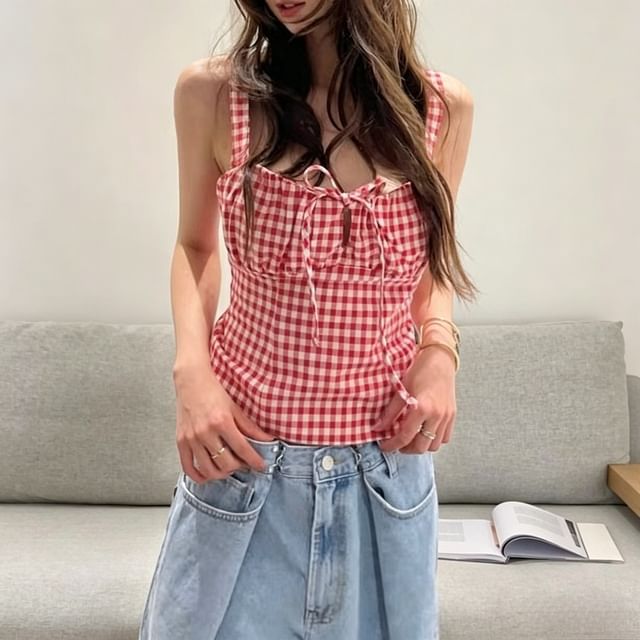 Moon City-Gingham Tie Front Crop Tank Top