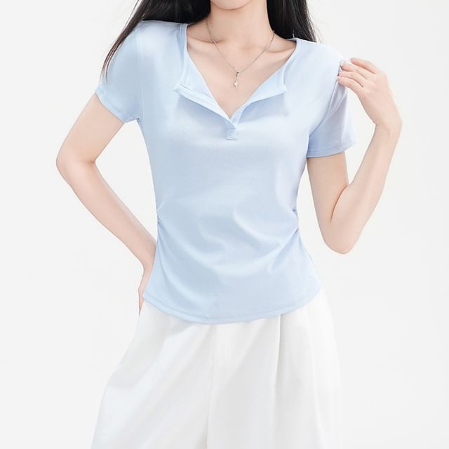 Moon City-Short-Sleeve V-Neck Plain Tee