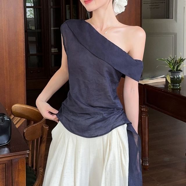 Moon City-Sleeveless Asymmetrical Plain Crop Top