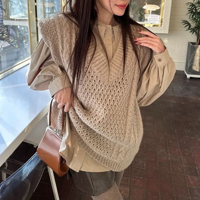 Moon City-V-Neck Plain Cable Knit Sweater Vest