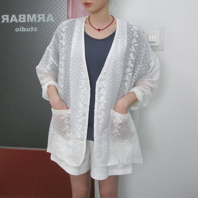 Moon City-V-Neck Polka Dot Flower Embroidered Light Jacket