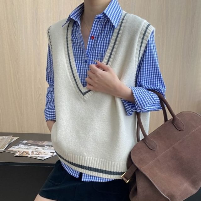 Moon City-V-Neck Striped Sweater Vest