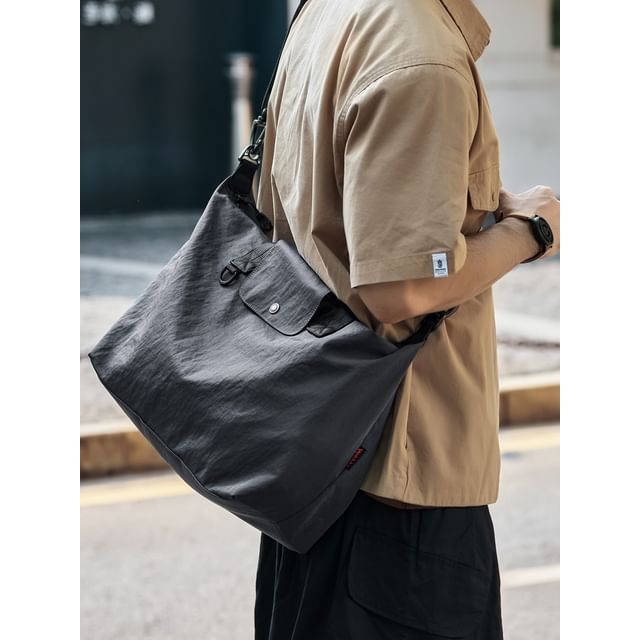 Moyyi-Plain Flap Crossbody Bag