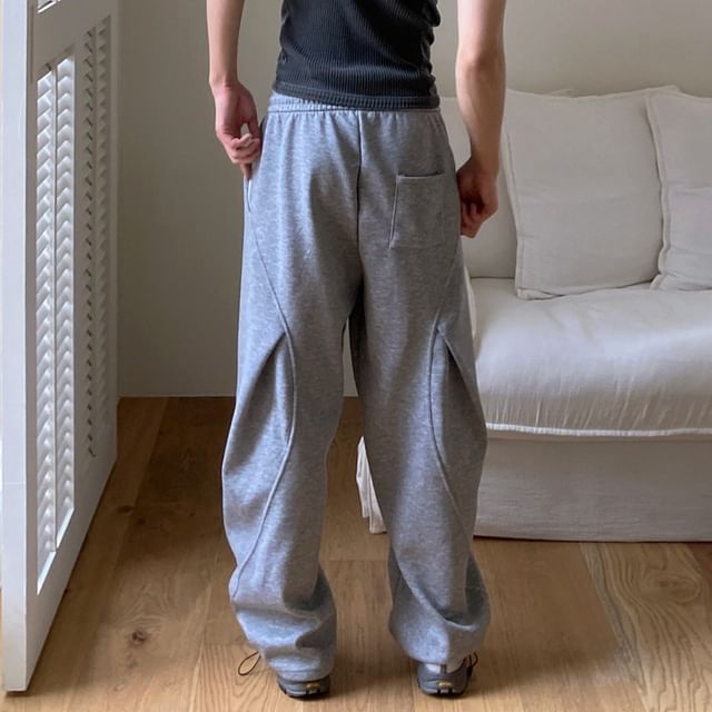 MRCYC-Back-Detail Straight-Cut Loose Sweatpants