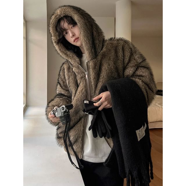 MRCYC-Faux-Fur Hooded Coat
