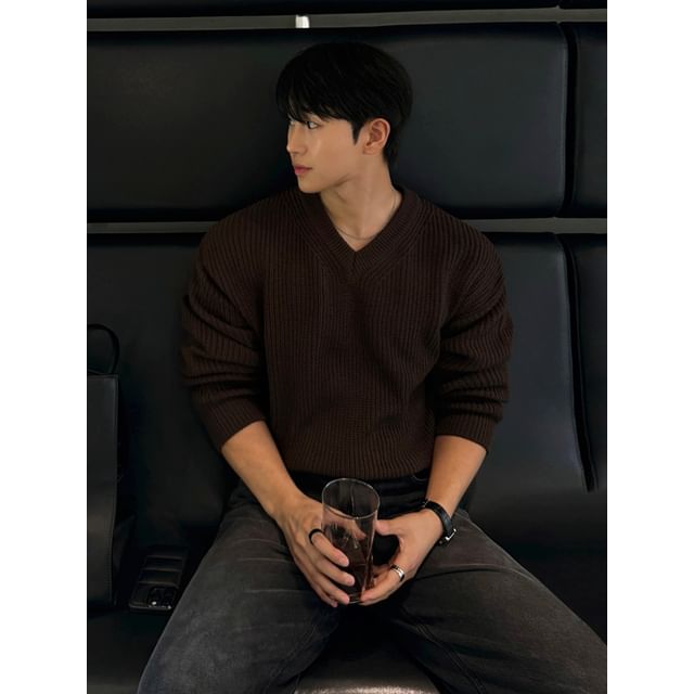 MRCYC-V-Neck Ribbed-Knit Sweater