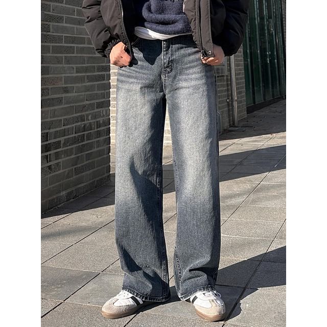 MRCYC-Washed Straight-Cut Jeans