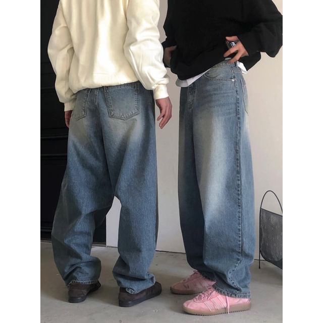 MRCYC-Washed Straight-Cut Loose Jeans