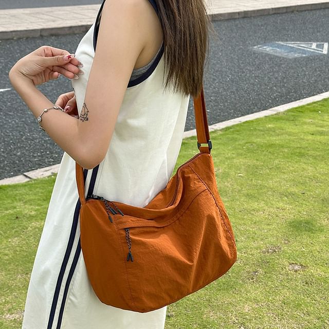 Mulgam-Nylon Plain Crossbody Bag