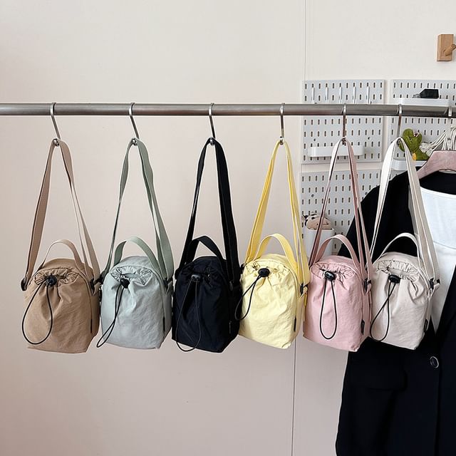 Mulgam-Plain Zip Crossbody Bag