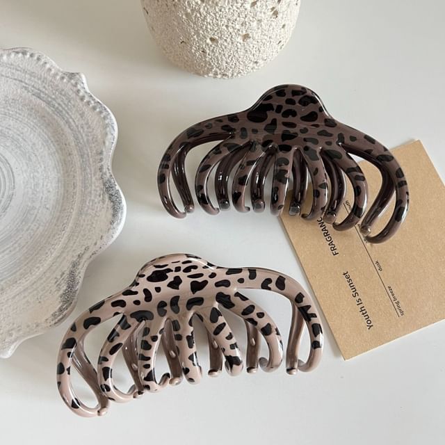 Muweordy-Leopard Patterned Hair Claw