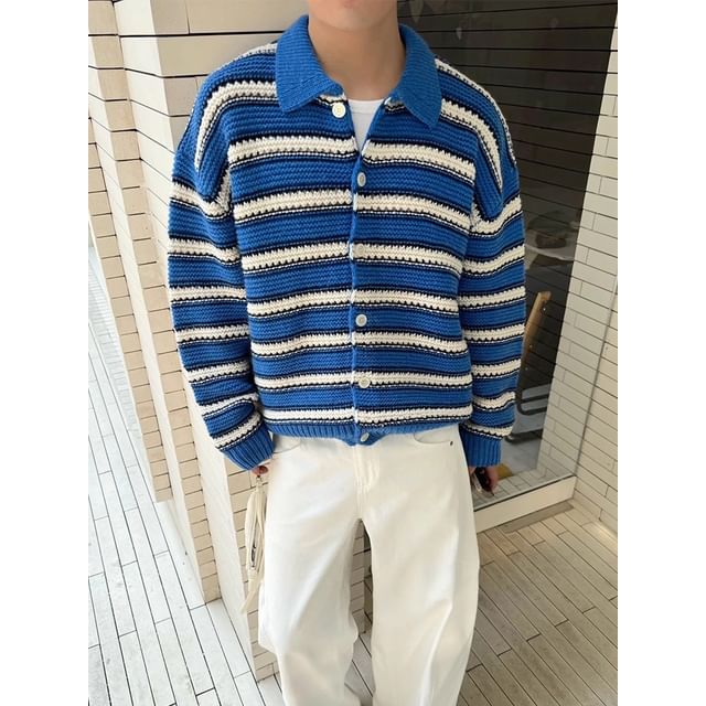 Myanderthal-Collared Striped Button Up Cardigan