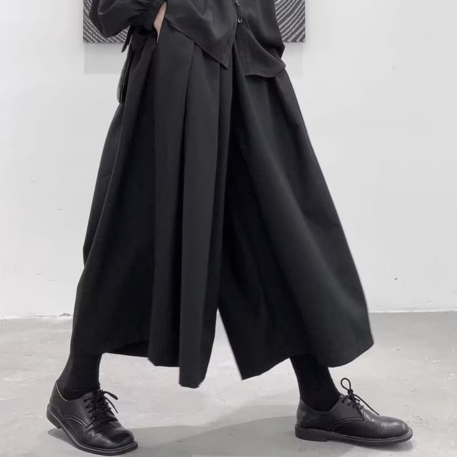 Myanderthal-Mid Rise Plain Cropped Culottes