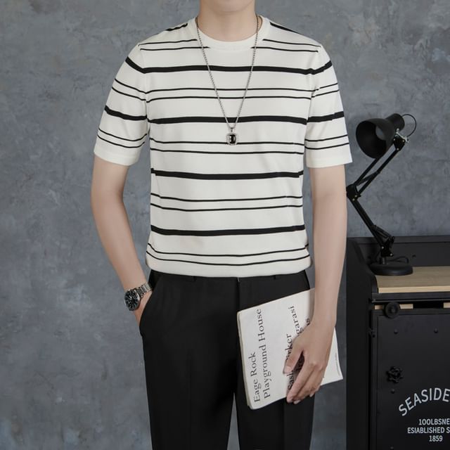 Naideth-Short Sleeve Crew Neck Striped Knit Top