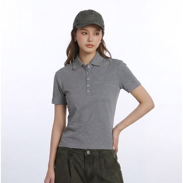 Nariele-Short-Sleeve Plain Cutout Back Polo Shirt