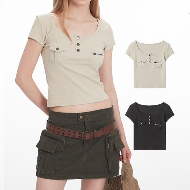 Nariele-Short-Sleeve Scoop Neck Plain Crop Tee