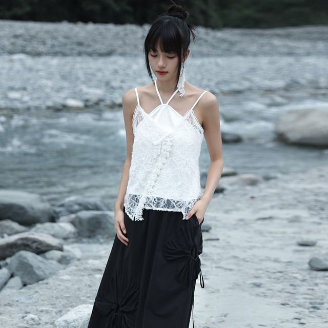 Nekomata-Plain Mock Two Piece Lace Cami Top