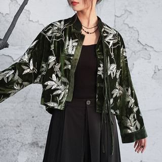 Nekomata-Stand Collar Bamboo Embroidered Sequin Frog Buttoned Velvet Crop Jacket