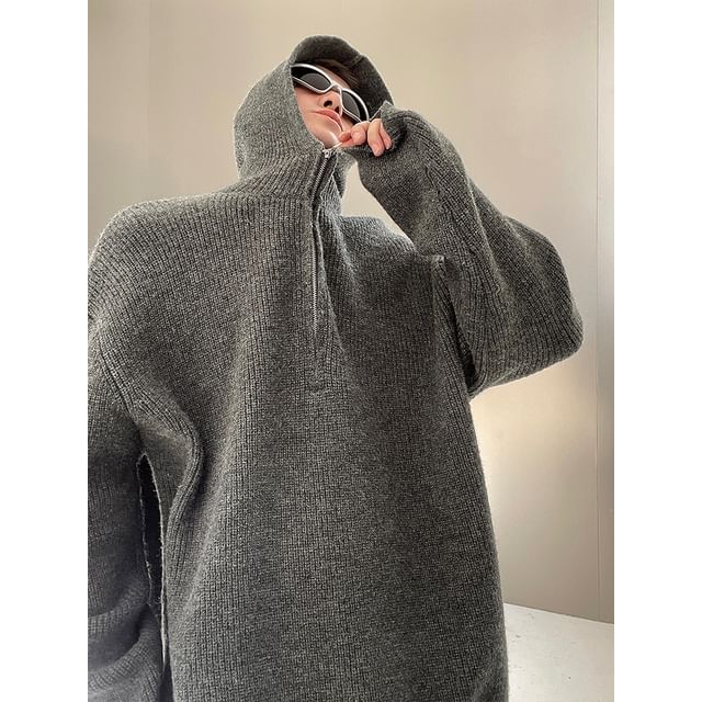 Neonity Wear-Plain Hood Half Zip Sweater