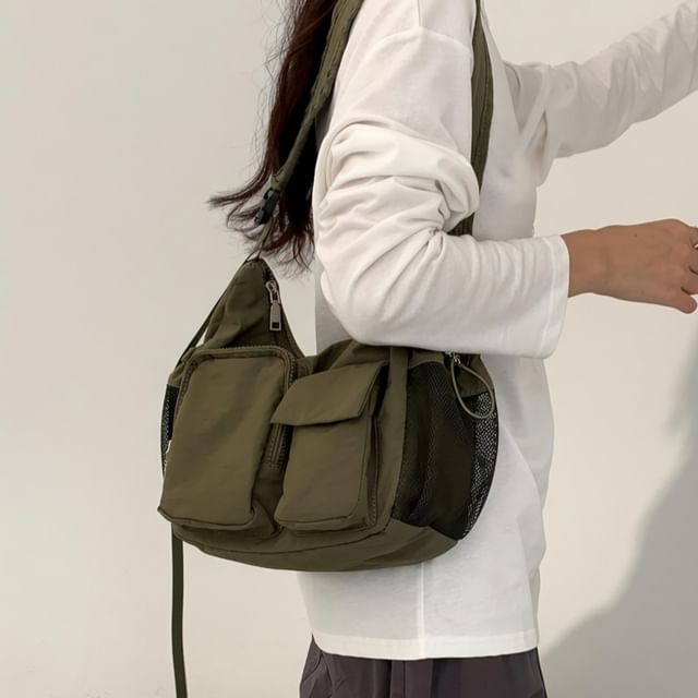 NewTown-Plain Multi Pocket Drawstring Fabric Shoulder Bag