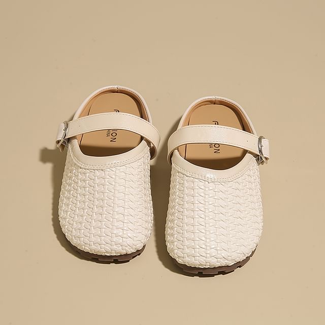 Nikao-Buckled Mules