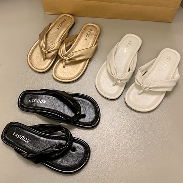 Nikao-Faux Leather Plain Flip Flops