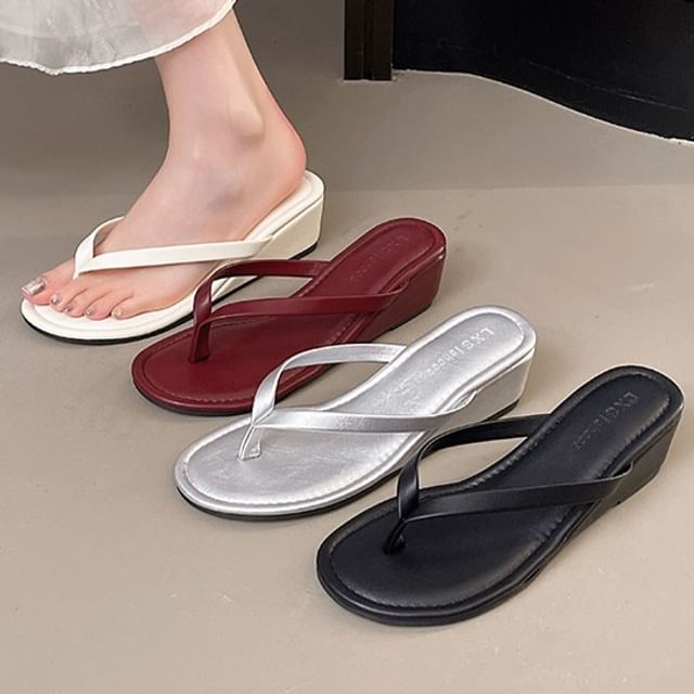 Nikao-Wedge Plain Flip Flops