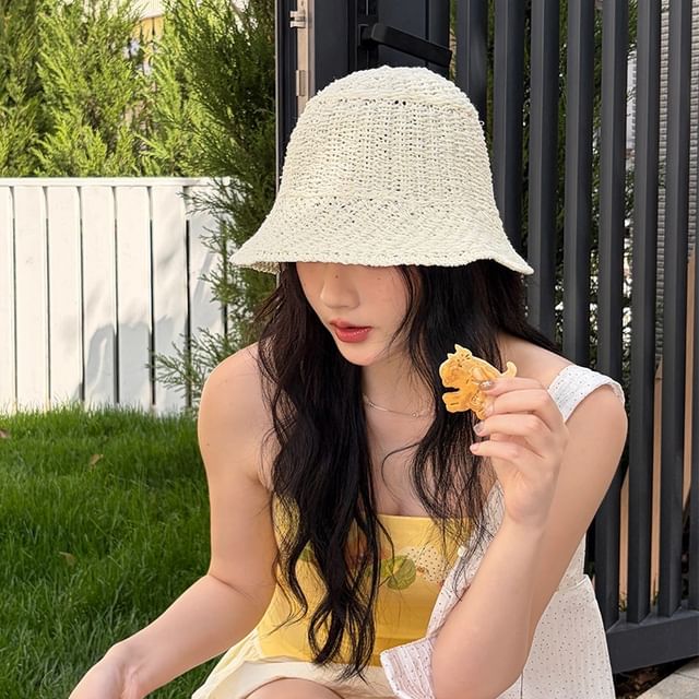 Nikifa-Plain Woven Bucket Hat