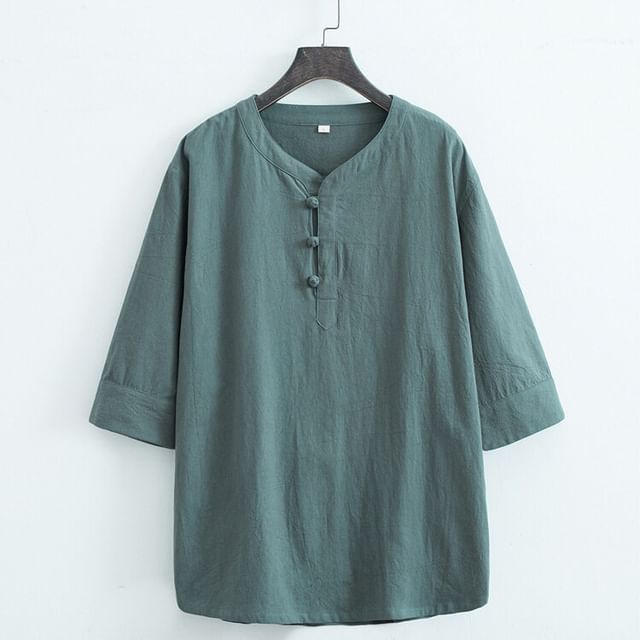 Ninine-34 Sleeve V-Neck Plain Frog Closure Top