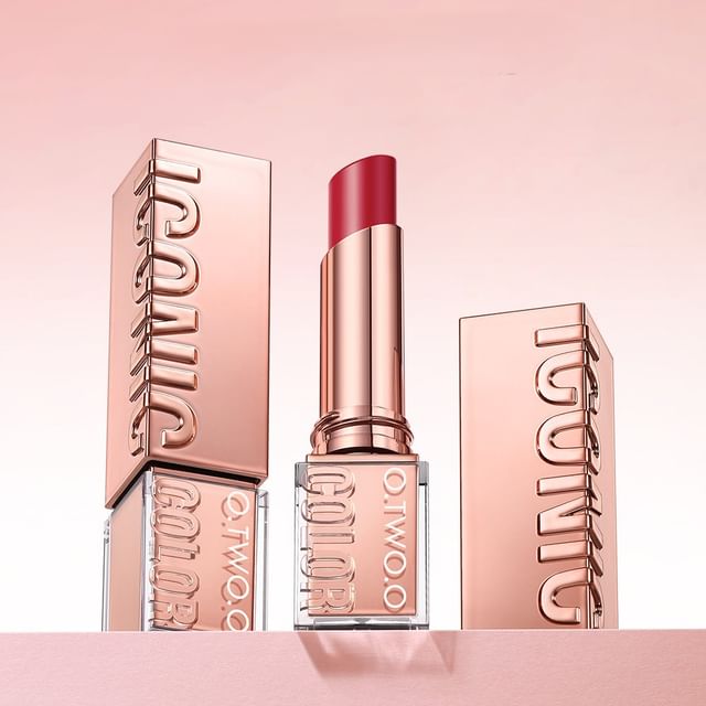 O-TWO-O-Haute Hydrating Satin Lipstick - Rouge à lèvres - 8 couleurs