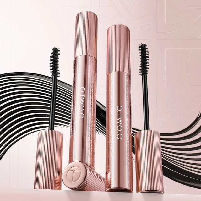 O-TWO-O-Haute Volumizing Waterproof Mascara