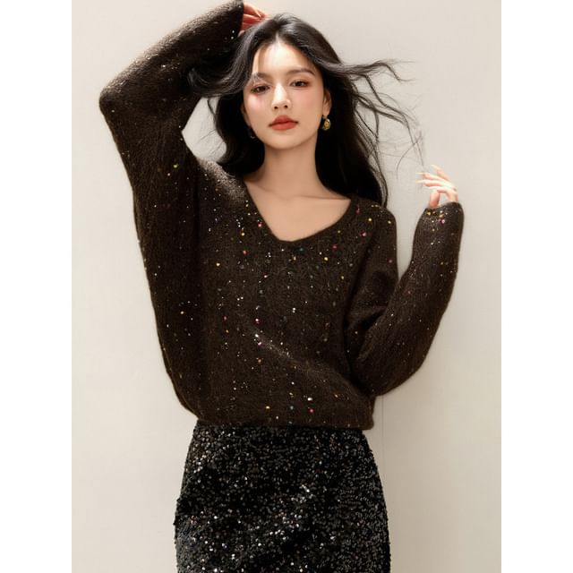 Odestra-Long-Sleeve V-Neck Sequin Knit Top