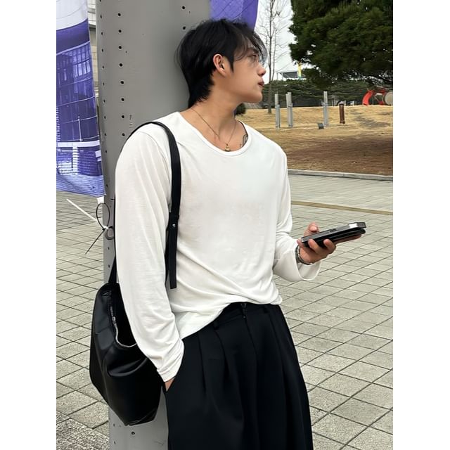 Okwano-Plain Long-Sleeve T-Shirt