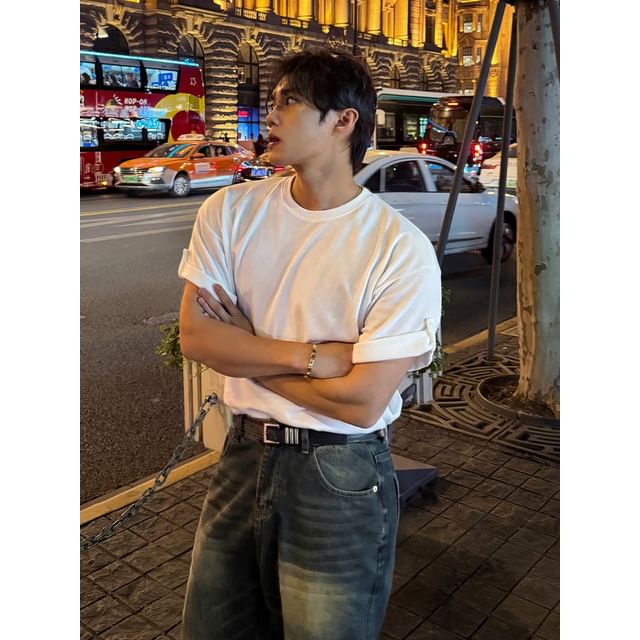 Okwano-Plain Tab-Sleeve T-Shirt