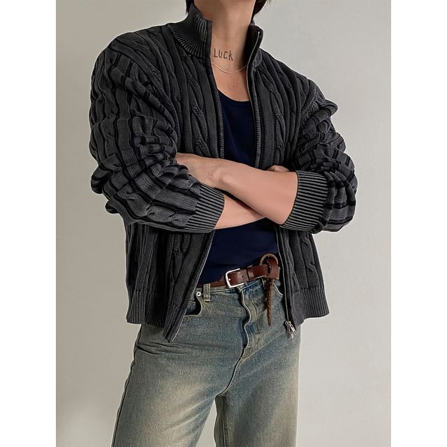 Okwano-Striped Zip Cardigan