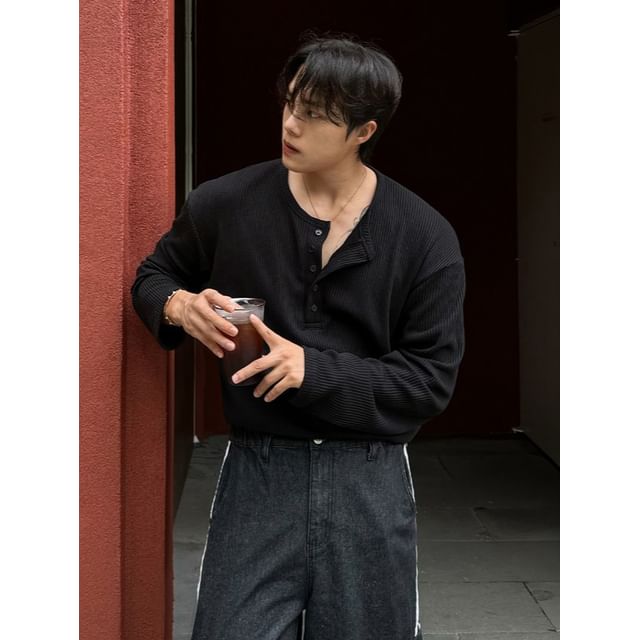 Okwano-Textured Long-Sleeve Knit Henley