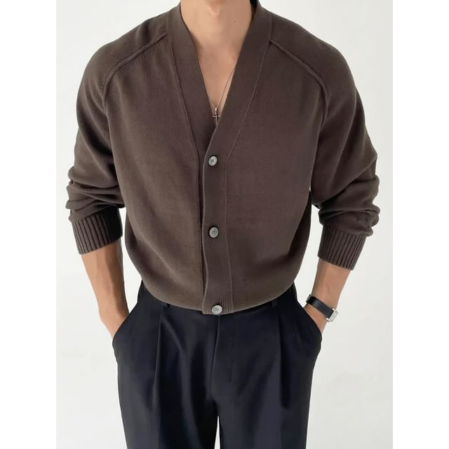 Okwano-V-Neck Plain Cardigan