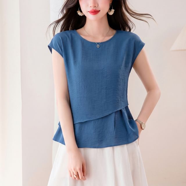 Omibayo-Short-Sleeve Round Neck Plain Asymmetrical Blouse