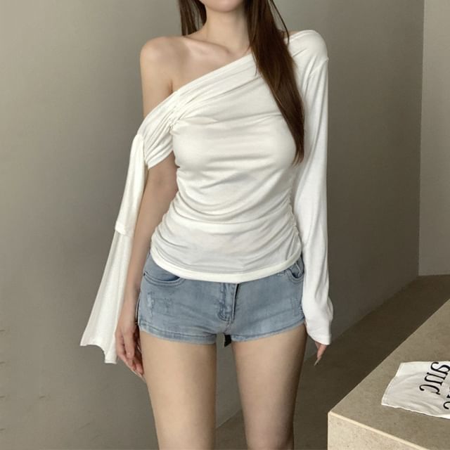 Outame-Long Sleeve One Shoulder Plain Ruched Top