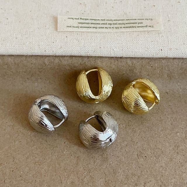 Panda Dama-Brushed Huggie Earring