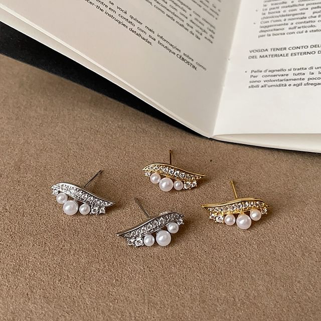Panda Dama-Faux Pearl Rhinestone Stud Earring