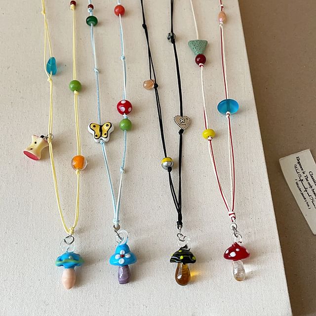 Panda Dama-Mushroom Pendant Bead String Necklace