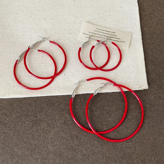 Panda Dama-Plain Leverback Hoop Earring
