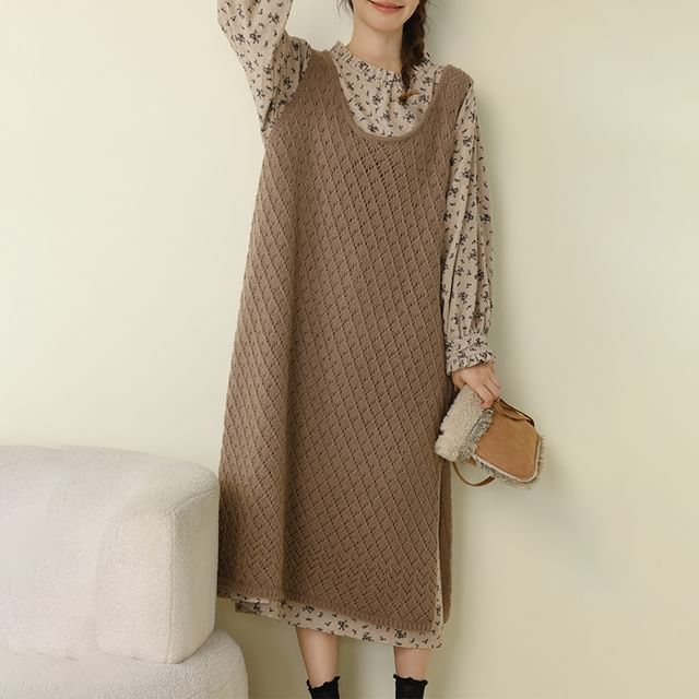 PANDAGO-Scoop Neck Plain Perforated Slit Long Sweater Vest