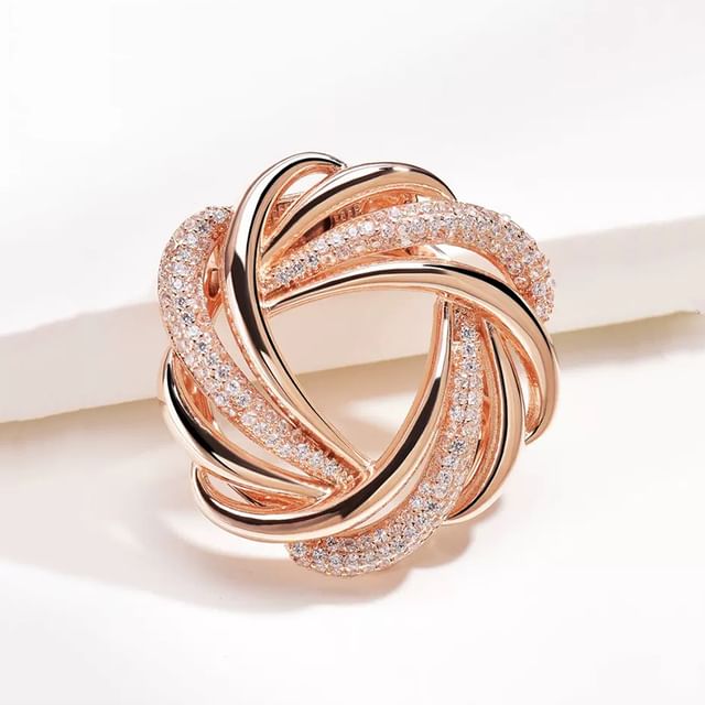 PANGU-CZ Knot Brooch